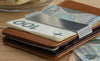 Slim Wallets for Men: How to Choose the Right One - Mountain Voyage Co